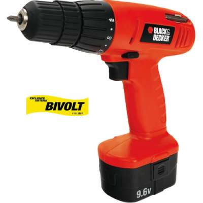  Parafusadeira/Furadeira  Bateria 9,6V Black & Decker mod. CD961 